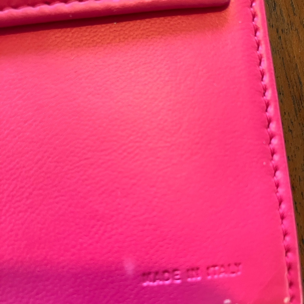 Fendi Pink Quilted wallet on a Chain beautiful condition! - Picture 7 of 8